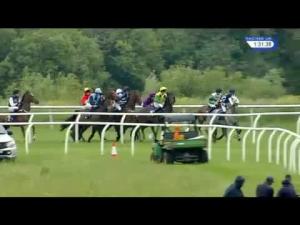 Video preview image for Huntingdon 13:30 - Live Casino At 188Bet Handicap Hurdle