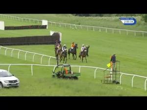 Video preview image for Huntingdon 14:00 - 188Bet Handicap Chase