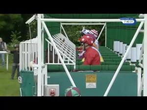 Video preview image for Pontefract 19:40 - Mr Wolf Sprint Handicap