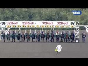 Video preview image for Kempton Park 17:40 - Racing UK Profits Returned To Racing Apprentice Handicap