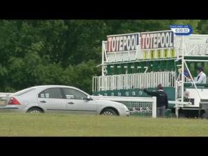 Video preview image for Epsom Downs 18:00 - Bet Toteplacepot At betfred.com Apprentice Handicap