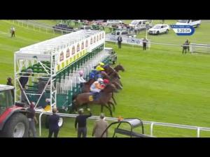 Video preview image for Chester 17:25 - Stella Artois Cidre Handicap (4)