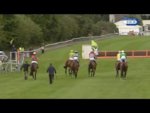 Video preview image for Perth 21:00 - Great Perthshire Picnic September 2017 Amateur Riders' Handicap Hurdle (4)