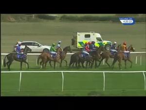Video preview image for Stratford-on-Avon 16:20 - Natural Flake Maiden Hurdle (5)