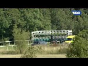 Video preview image for Pontefract 15:40 - tiesplanet.com - Ladies Love Guys In Ties Handicap (3)