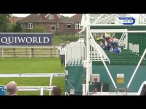 Video preview image for York 16:50 - Nationwide Accident Repair Services Handicap (2)