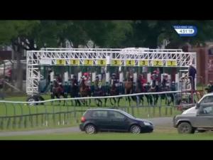 Video preview image for Redcar 16:50 - Bet At racinguk.com Handicap (Lady Amateur Riders) (5)