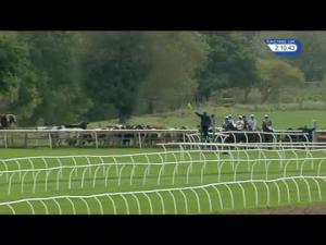 Video preview image for Bangor-On-Dee 14:10 - sportingbet.com Mares' Novices' Hurdle (4)