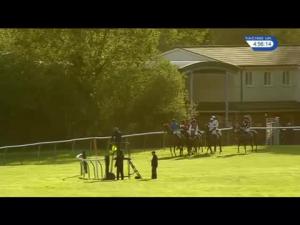 Video preview image for Warwick 16:55 - Watch Racing UK On Virgin 536 Mares' Handicap Hurdle (4)