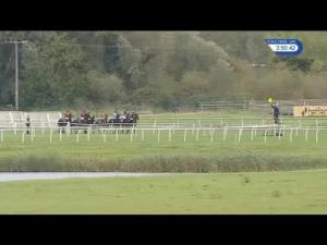 Video preview image for Huntingdon 15:50 - Weatherbys General Stud Book Online Chase (Novices' Limited Handicap) (4)