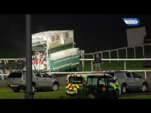 Video preview image for Kempton Park 21:15 - 100% Profit Boost At 32redsport.com Classified Stakes (6)