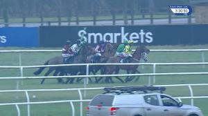 Video preview image for Huntingdon 15:30 - Smarkets Chase (Novices' Limited Handicap) (3)