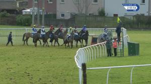 Video preview image for Kelso 14:55 - Persimmon Homes Novices' Hurdle (4)