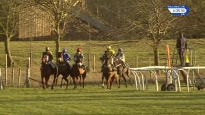 Video preview image for Catterick Bridge 16:05 - Racing UK Winter Season Ticket Handicap Chase (Qualifier) (4)