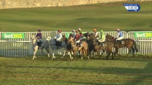 Video preview image for Musselburgh 15:45 - Bet365 Handicap Chase (4)