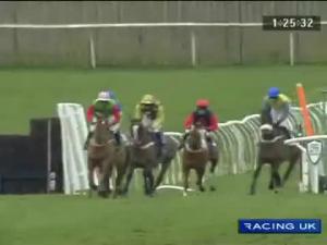Video preview image for Catterick Bridge 13:25 - Buy A 2012 Annual Badge Today Beginners' Chase
