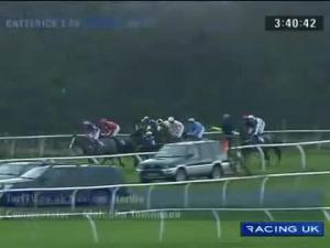 Video preview image for Catterick Bridge 15:40 - turftv.co.uk Novices' Hurdle