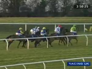 Video preview image for Huntingdon 15:50 - equimarkhorseboxes.com Standard Open NH Flat Race