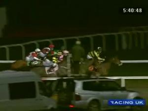 Video preview image for Kempton Park 17:40 - Back Or Lay At betdaq.com Handicap