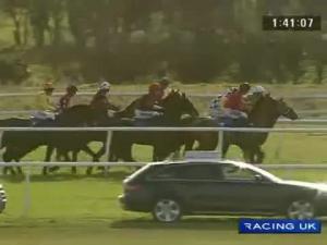 Video preview image for Huntingdon 13:40 - Connolly's Red Mills Horsefeed 'National Hunt' Novices' Handicap Hurdle
