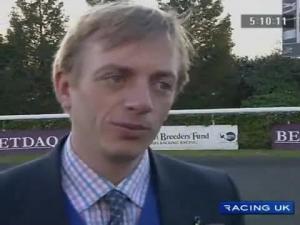 Video preview image for Kempton Park 17:15 - racingplus.co.uk Standard Open NH Flat Race