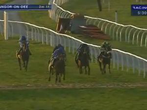 Video preview image for Kempton Park 17:35 - Free Entry For Betdaq Members Handicap