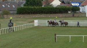 Video preview image for Musselburgh 16:00 - In Play Betting At 188Bet Novices' Handicap Hurdle (4)