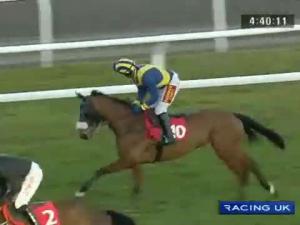 Video preview image for Kempton Park 16:45 - Racing Plus Handicap Hurdle