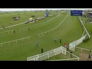 Video preview image for Wincanton 14:35 - Racing Plus, 1 Daily For Cheltenham Handicap Hurdle