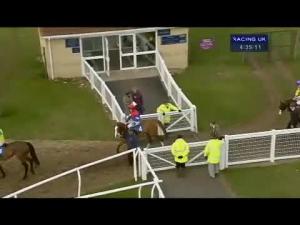 Video preview image for Wincanton 16:40 - Bathwick Tyres Dorchester Handicap Hurdle