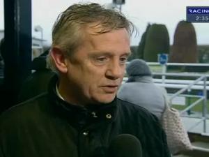 Video preview image for Huntingdon 14:40 - barratthomes.co.uk Handicap Chase
