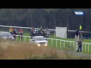 Video preview image for Exeter 17:20 - Free Spins At 188Bet Casino "Junior" Standard Open National Hunt Flat (6)