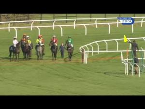 Video preview image for Cheltenham 14:35 - squareintheair.com Novices' Chase (2)