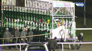 Video preview image for Kempton Park 19:20 - 32red.com Handicap (5)