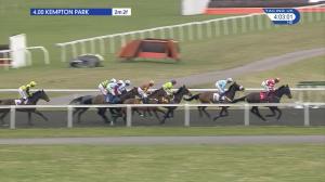 Video preview image for Kempton Park 16:00 - 32Red "Jumpers' Bumper" National Hunt Flat (5)
