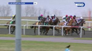 Video preview image for Kempton Park 17:00 - 32Red At Kempton Park "Jumpers' Bumper" National Hunt Flat (4)