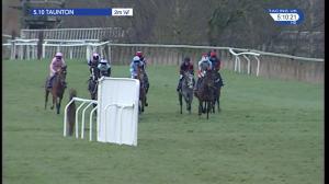 Video preview image for Taunton 17:10 - Family Easter Raceday 26th March Mares' Standard Open National Hunt Flat (5)