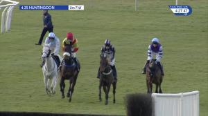 Video preview image for Huntingdon 16:25 - 188Bet Up To £75 Cash Bonus Handicap Chase (5)