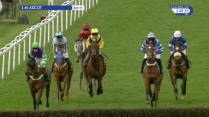 Video preview image for Ascot 15:45 - Ascot Spring Garden Show Novices' Handicap Chase (2)