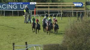 Video preview image for Wincanton 17:15 - Smarkets 'National Hunt' Maiden Hurdle (4)