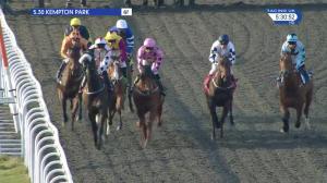 Video preview image for Kempton Park 17:30 - Bet At racinguk.com Handicap (4)