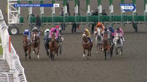 Video preview image for Kempton Park 17:00 - Betfred 'Watch Sky Sports In Our Shops' Queen's Prize Handicap (2)