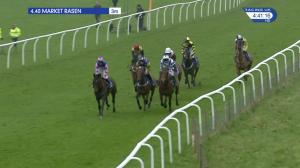 Video preview image for Market Rasen 16:40 - Molson Coors Handicap Chase (4)
