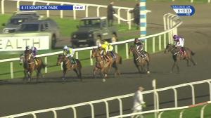 Video preview image for Kempton Park 20:15 - Matchbook Racing Is Commission Free Fillies' Handicap (5)