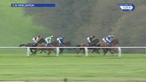 Video preview image for Wincanton 15:20 - Richard Hardy Memorial Handicap Chase (3)