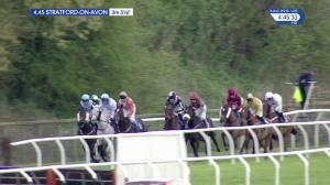 Video preview image for Stratford-on-Avon 16:45 - Bet In Play At totesport.com Handicap Chase (5)