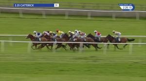 Video preview image for Catterick Bridge 14:25 - Racing UK Profits Returned To Racing Handicap (6)