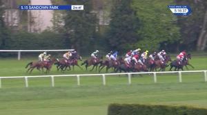 Video preview image for Sandown Park 17:15 - Bet365 Handicap Hurdle (2)