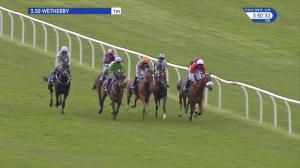 Video preview image for Wetherby 15:50 - D M Keith: Skoda, Seat & Honda Handicap (5)