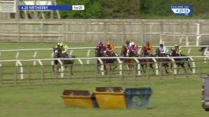 Video preview image for Wetherby 16:20 - Totesport Download The App Novice Stakes (5) (Div 1)